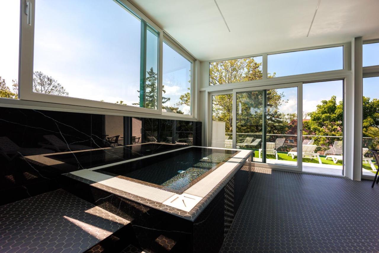 Bauhaus Penthouse Wellness 1 Апартаменты Шиофок
