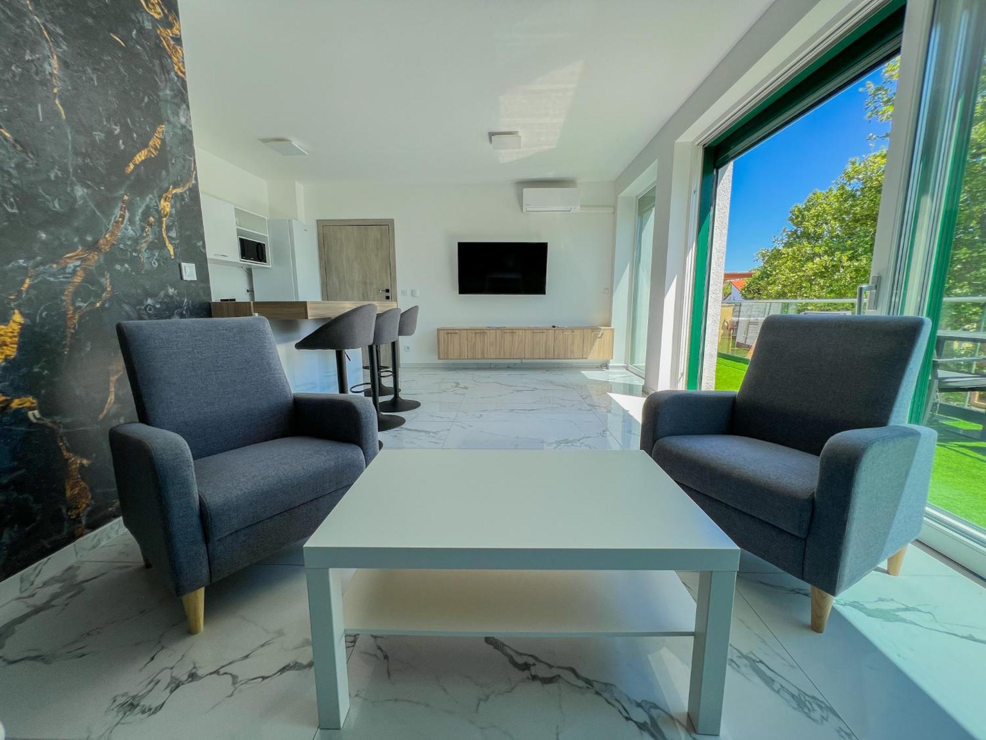 Bauhaus Penthouse Wellness 1 Siófok