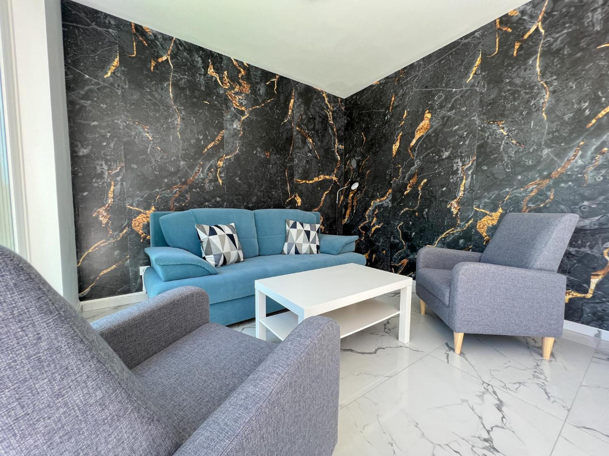 Bauhaus Penthouse Wellness 1 Шиофок